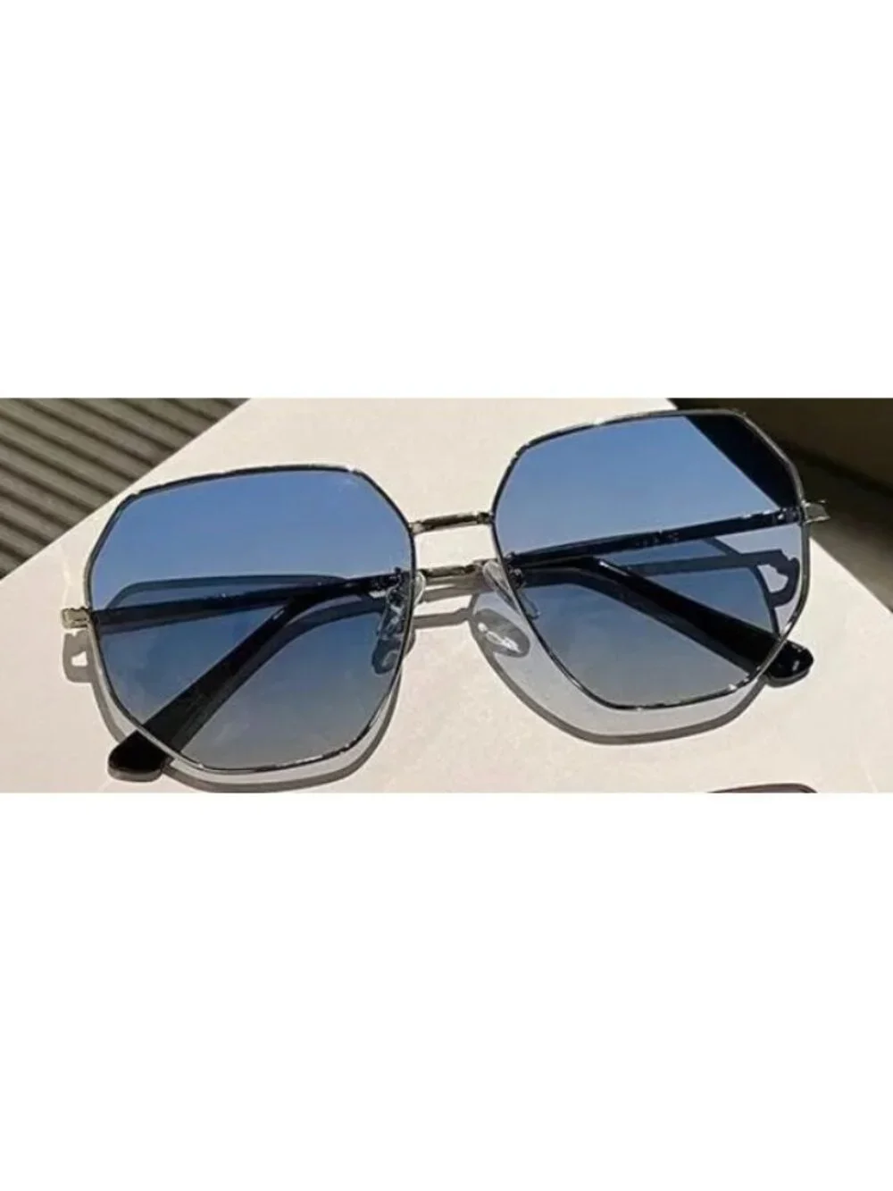 Boutique stylish hexagonal